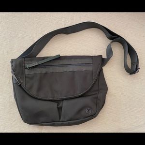 NWOT Lululemon Cross Body